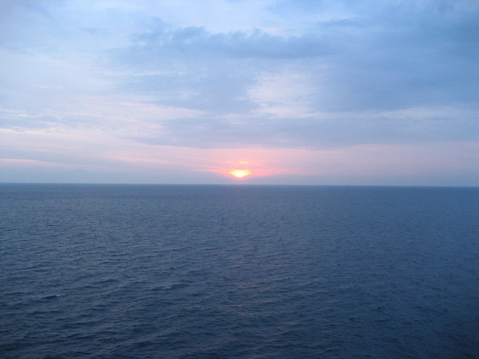 海上看日出.jpg