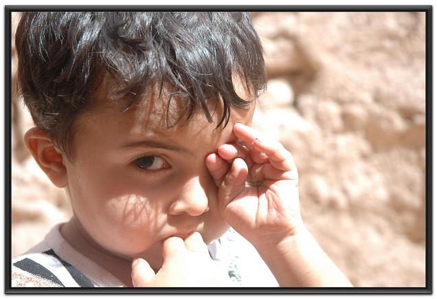 喀什老城里的维吾尔孩子2.jpg
