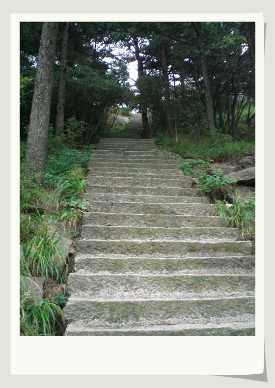 游黄山有走不完的台阶.jpg