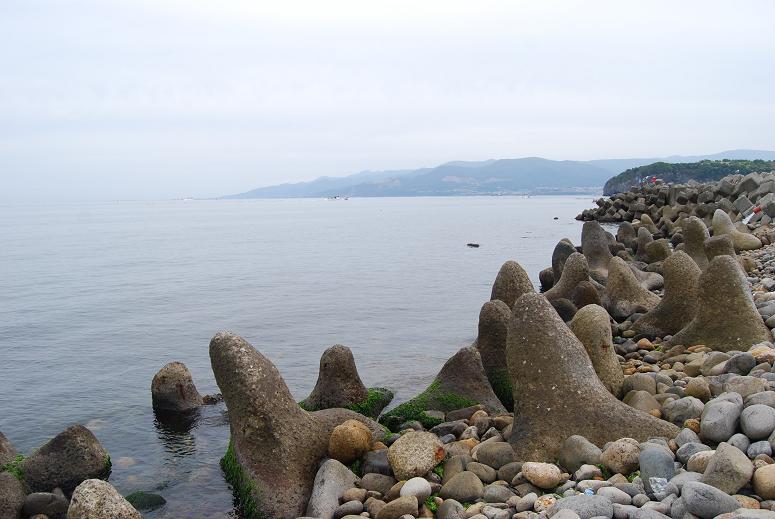 小樽海边石头.JPG
