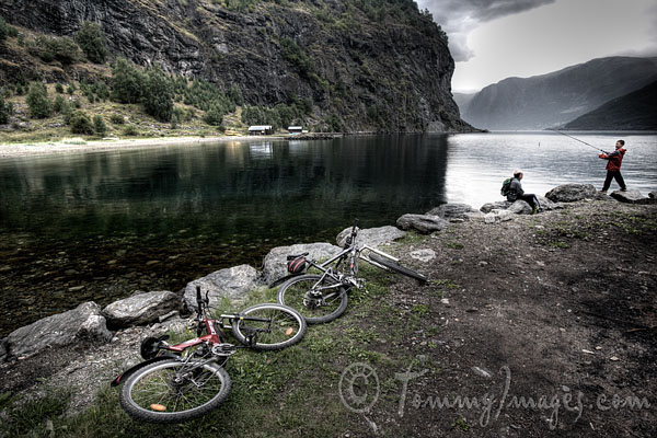 Norway_0752-HDR-Fishing_Flam.jpg