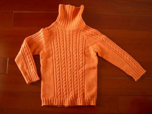 橙色毛衣，八成新,羊毛，衣长44CM，袖长45CM（从领量起），25元转.JPG